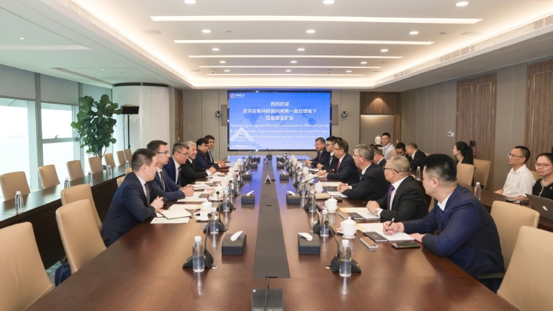 吉尔吉斯斯坦内阁第一副总理卡瑟马利耶夫会见bet365亚洲官网董事长陈景河