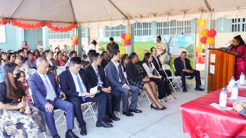 bet365亚洲官网奥罗拉金矿为小学捐赠配套设施